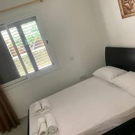 Desire Gardens Townhouse F5 *