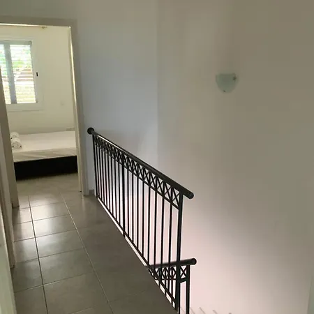 Desire Gardens Townhouse F5 بيت للعطل *